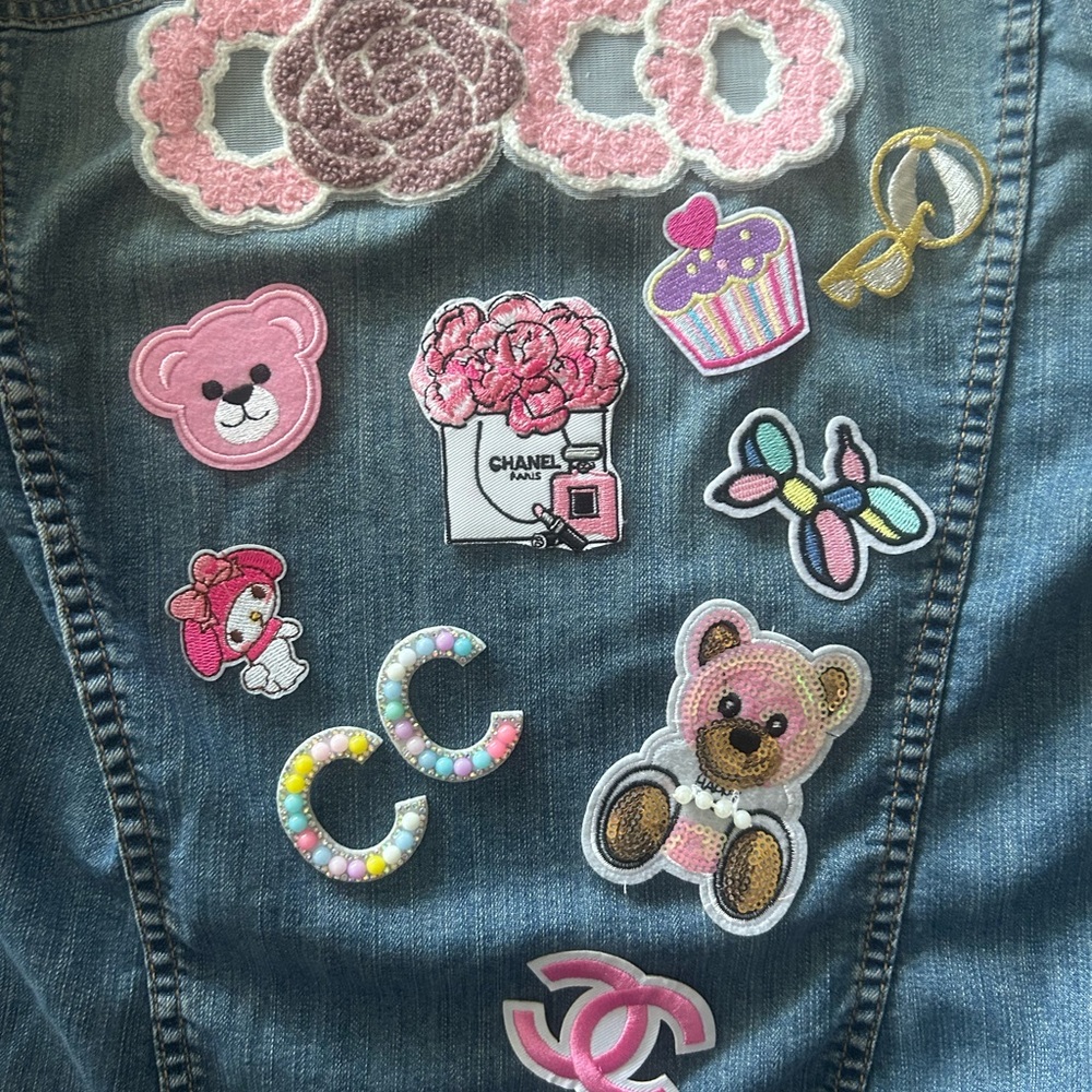 Embroidered Patches for DIY Jackets or pants with Pink Motif